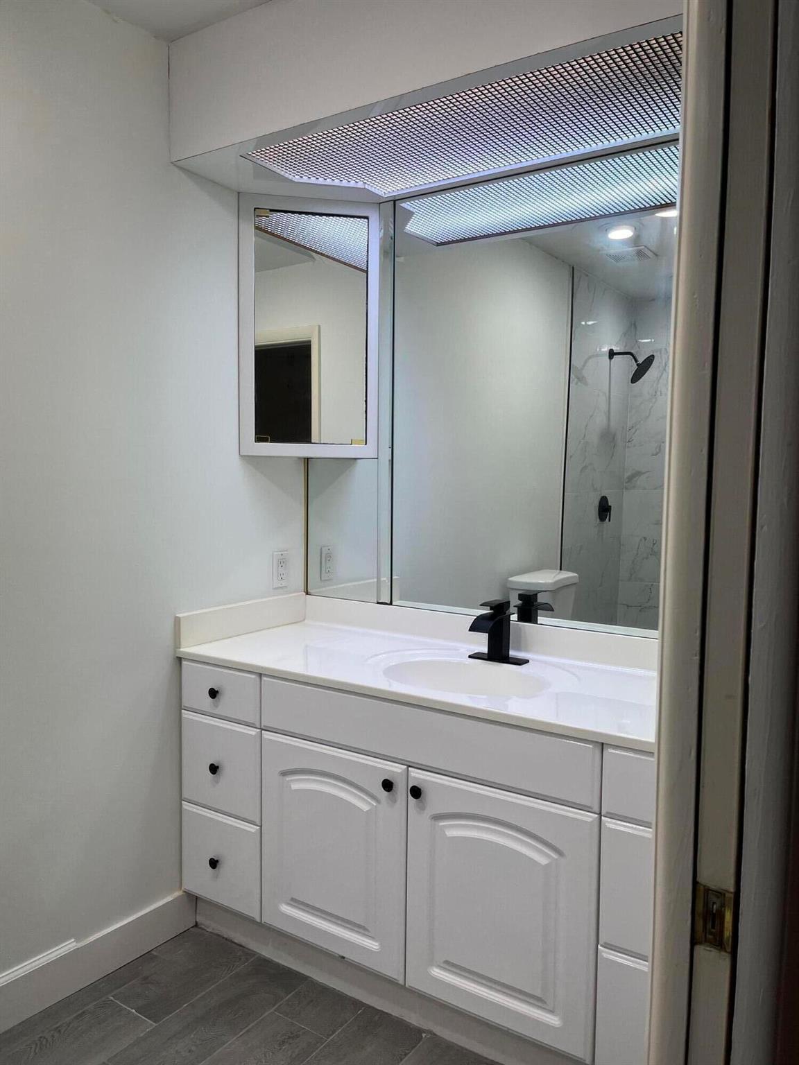 227030 Leilani Heights - Residential Lease
