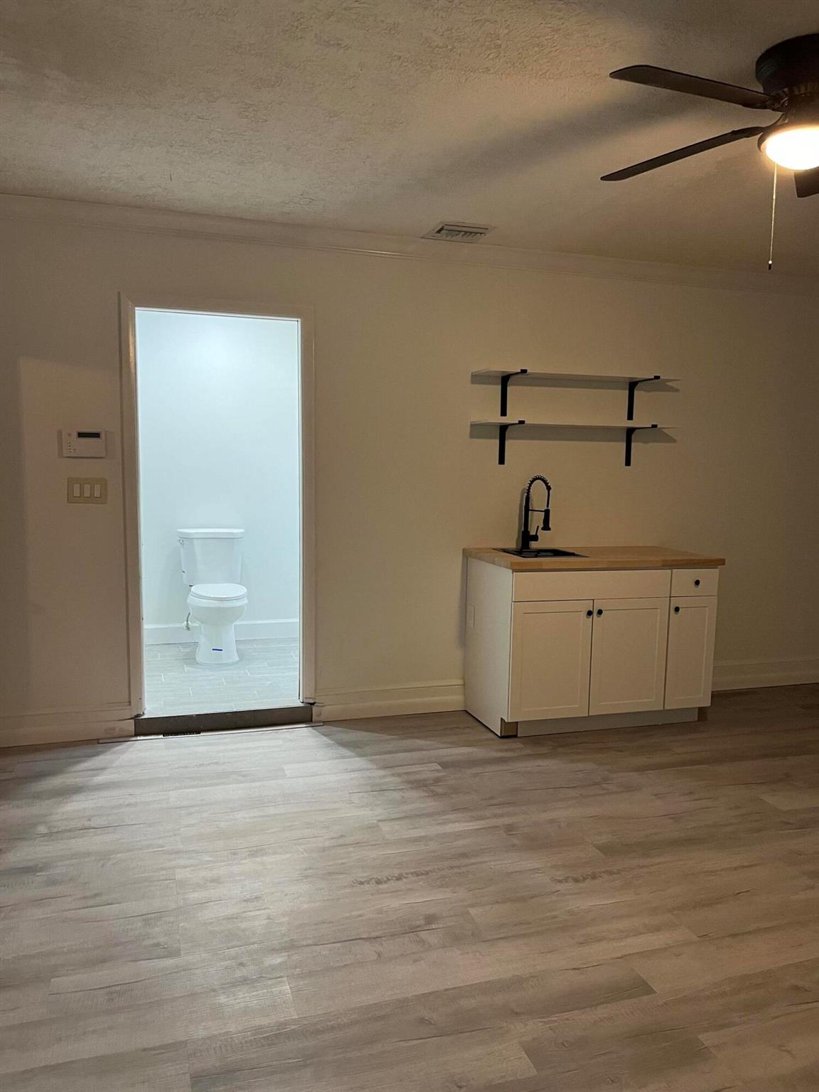 227030 Leilani Heights - Residential Lease