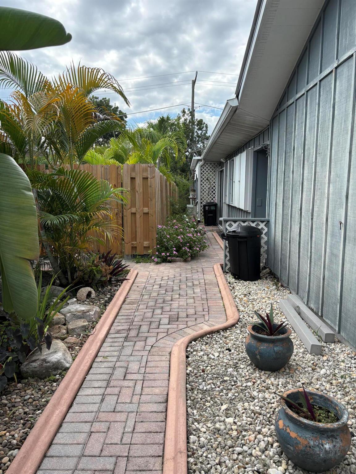 227030 Leilani Heights - Residential Lease