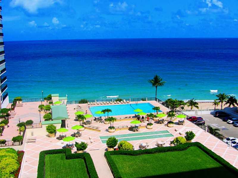 PLAZA SOUTH - Residential