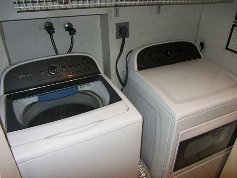 PLAZA SOUTH - Residential