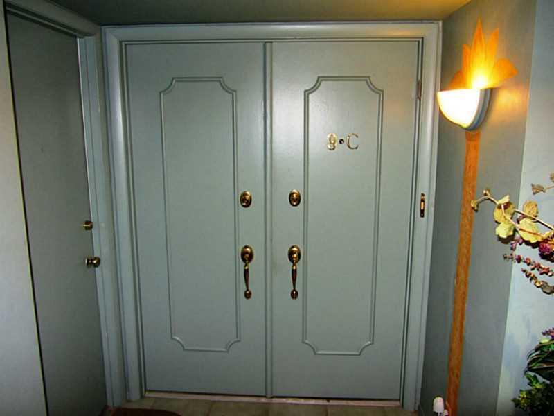 PLAZA SOUTH - Residential