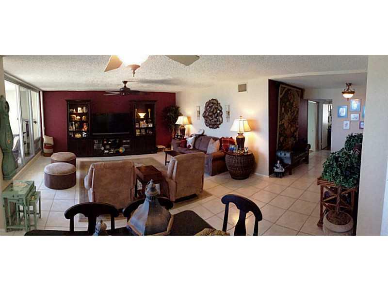 PLAZA SOUTH - Residential