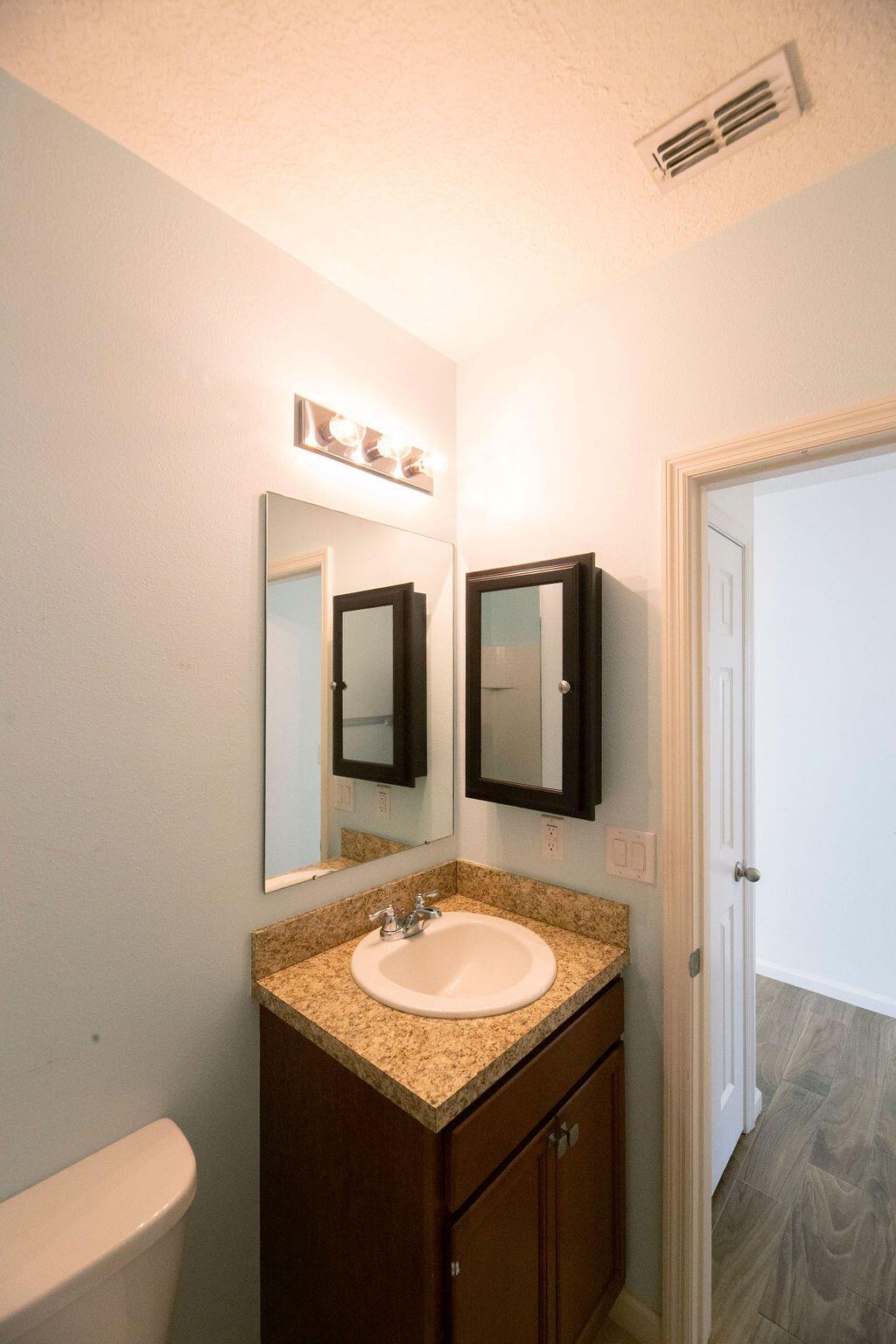 TRADITION PLAT NO 29 - Residential Lease