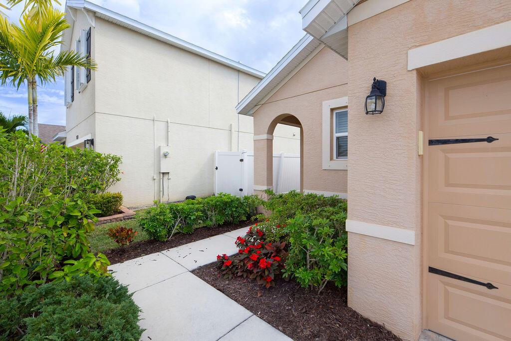 TRADITION PLAT NO 29 - Residential Lease