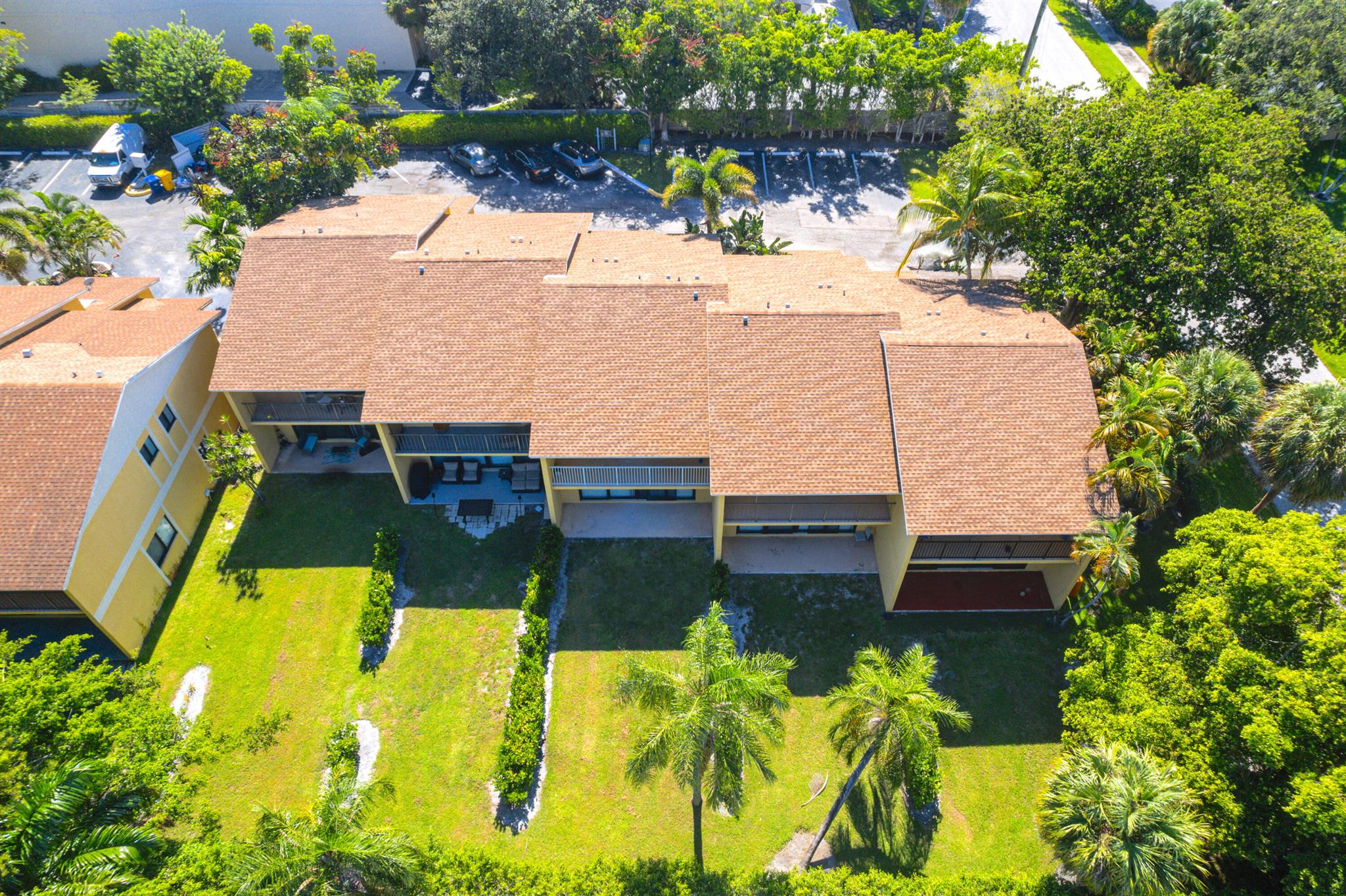 DELRAY MNR - Residential Lease