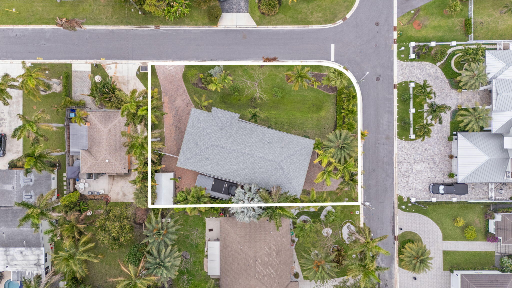 LAKESIDE GARDENS - Residential