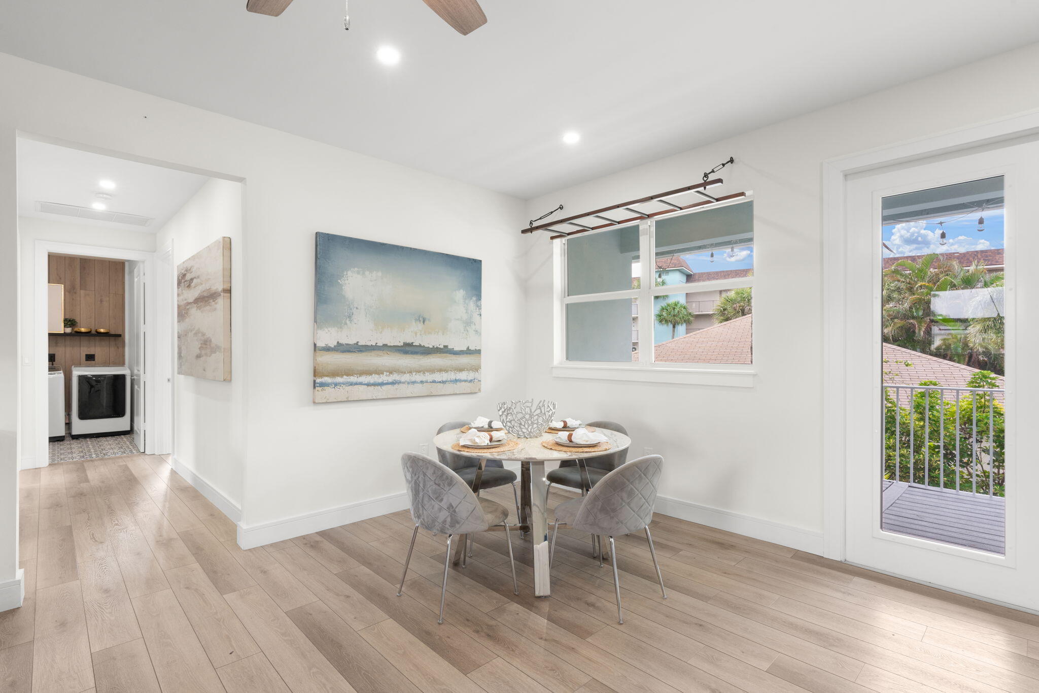 LAKESIDE GARDENS - Residential