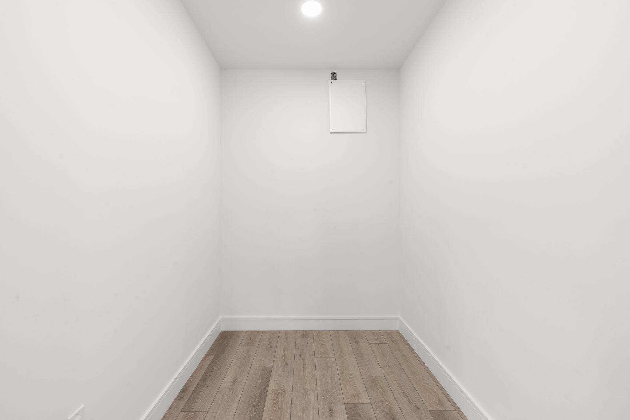 LAKESIDE GARDENS - Residential