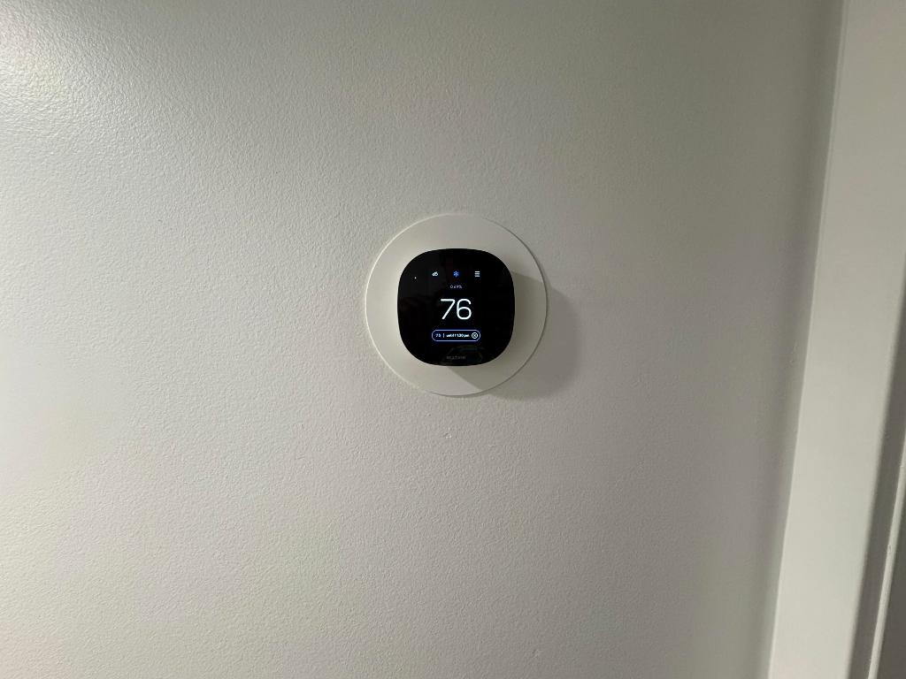 SAVANNAH'S CONDOMINIUM, Savannahs Condominium - Residential