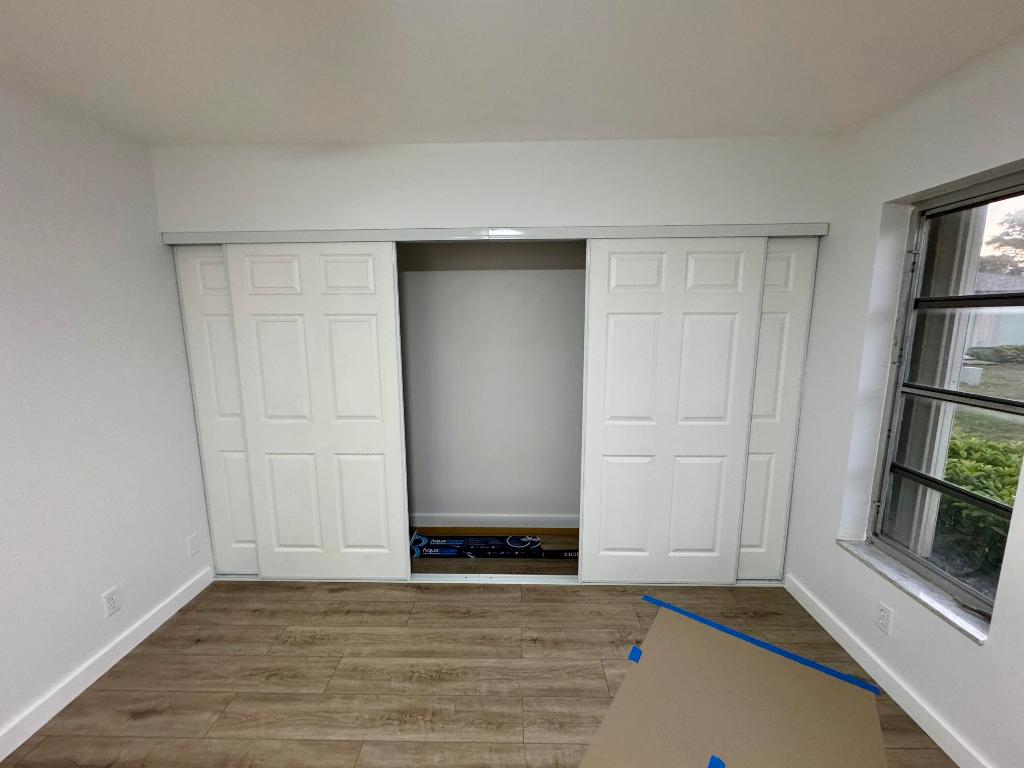 SAVANNAH'S CONDOMINIUM, Savannahs Condominium - Residential