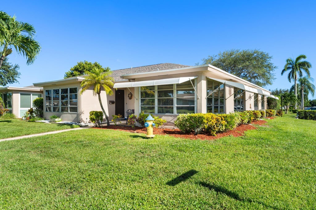 Photo of 1385 High Point Boulevard W #D, Delray Beach, FL 33445 (MLS # R11108822)
