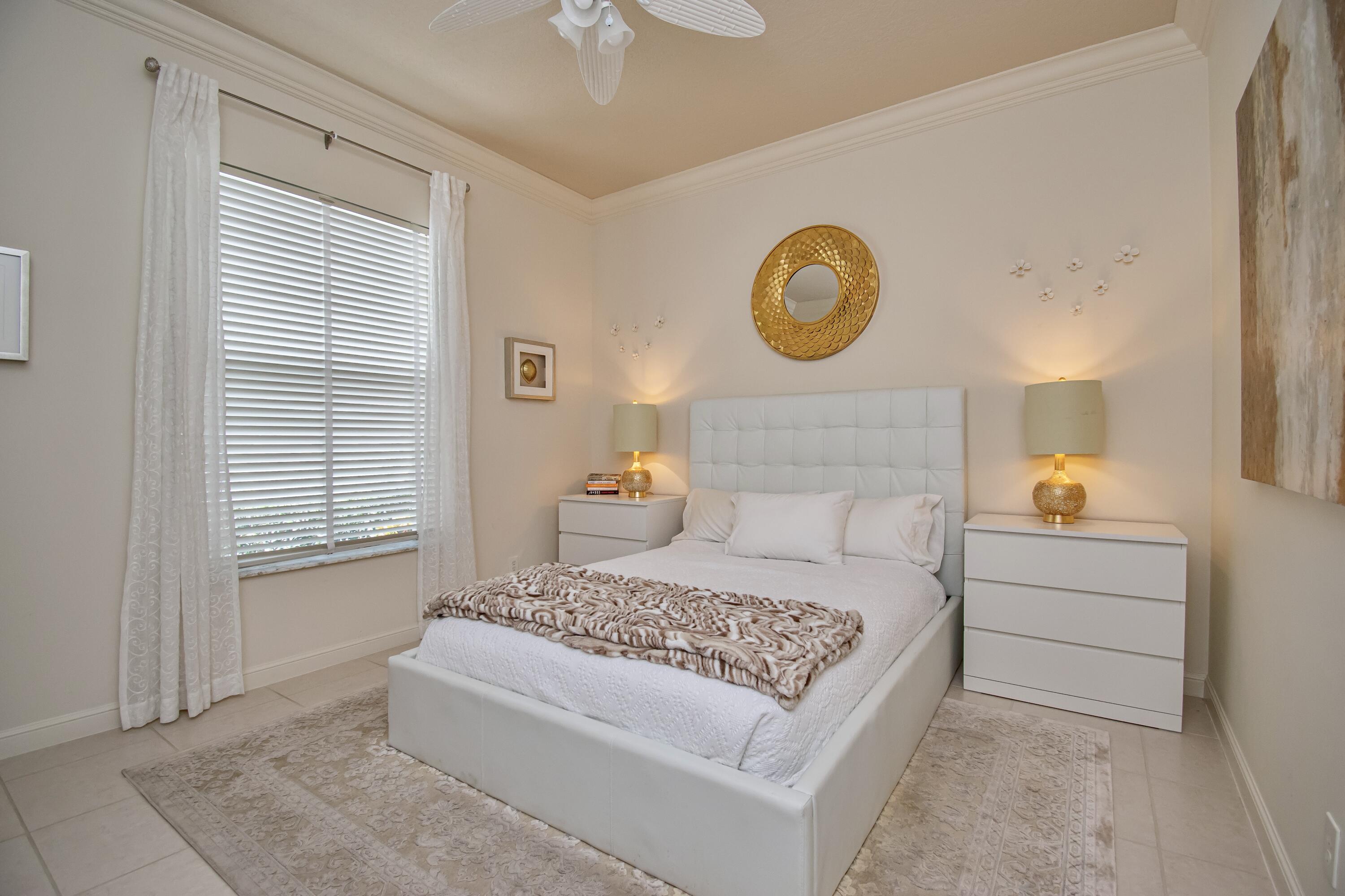 ADDISON RESERVE PAR 15 - Residential Lease