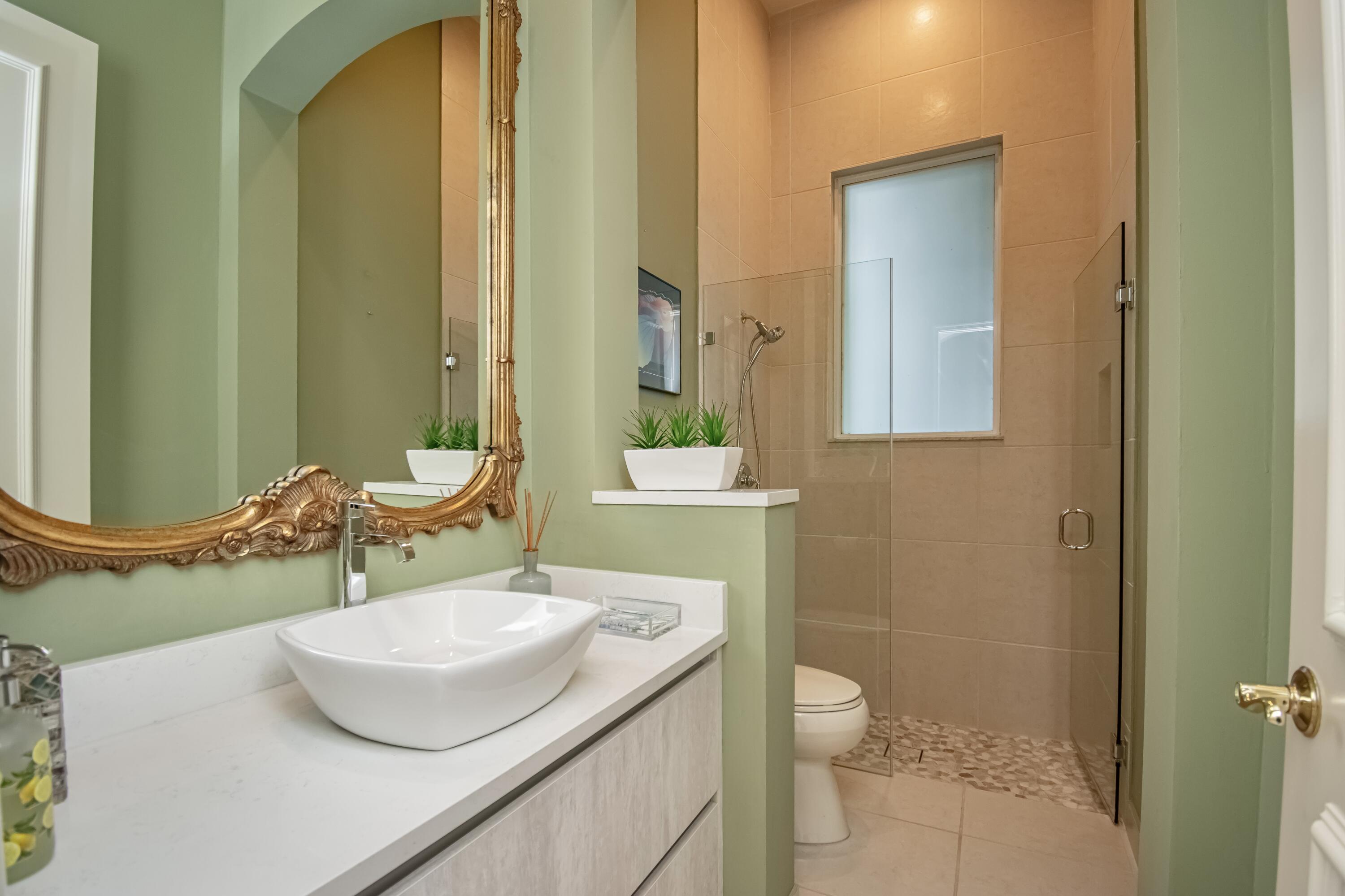 ADDISON RESERVE PAR 15 - Residential Lease