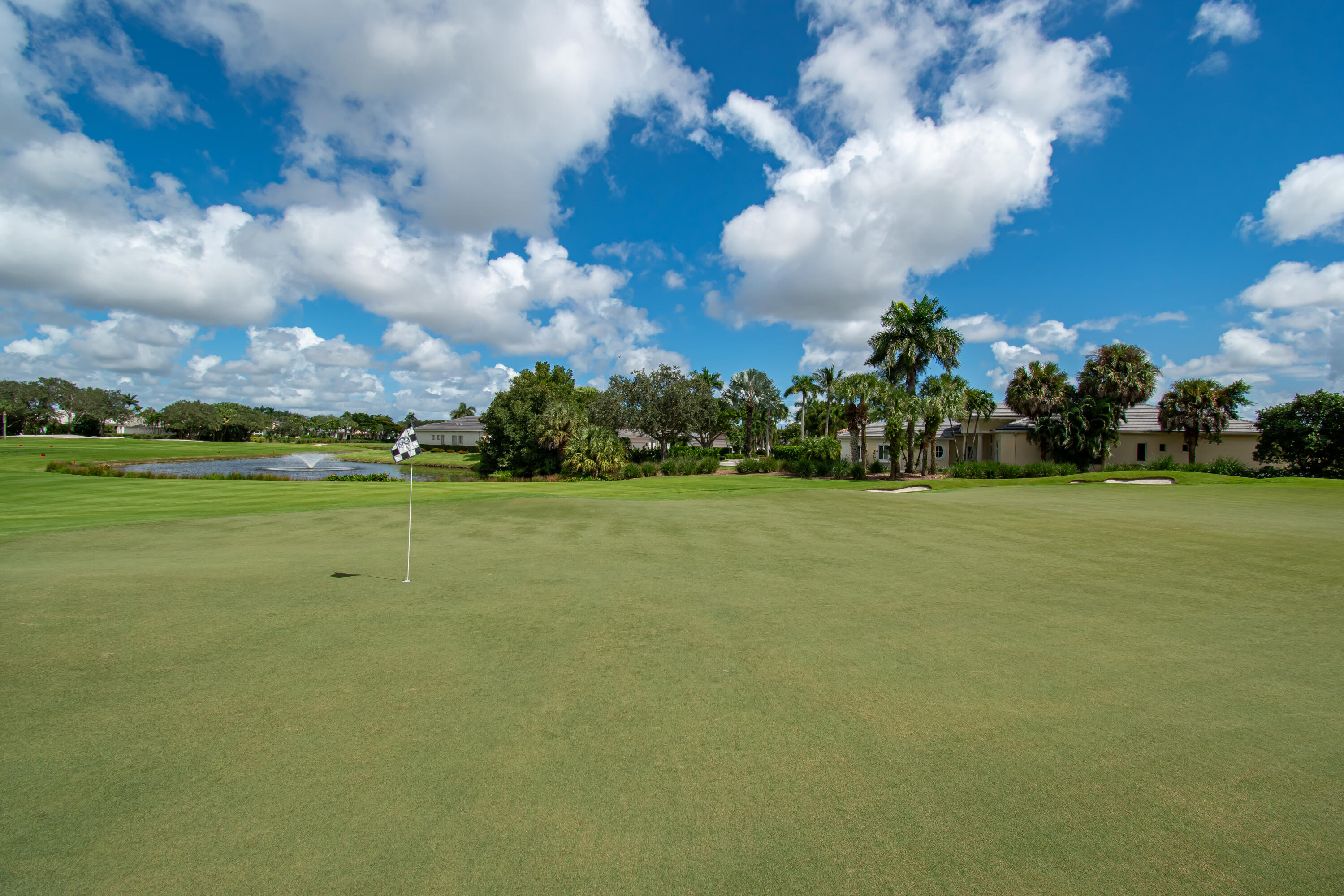 ADDISON RESERVE PAR 15 - Residential Lease