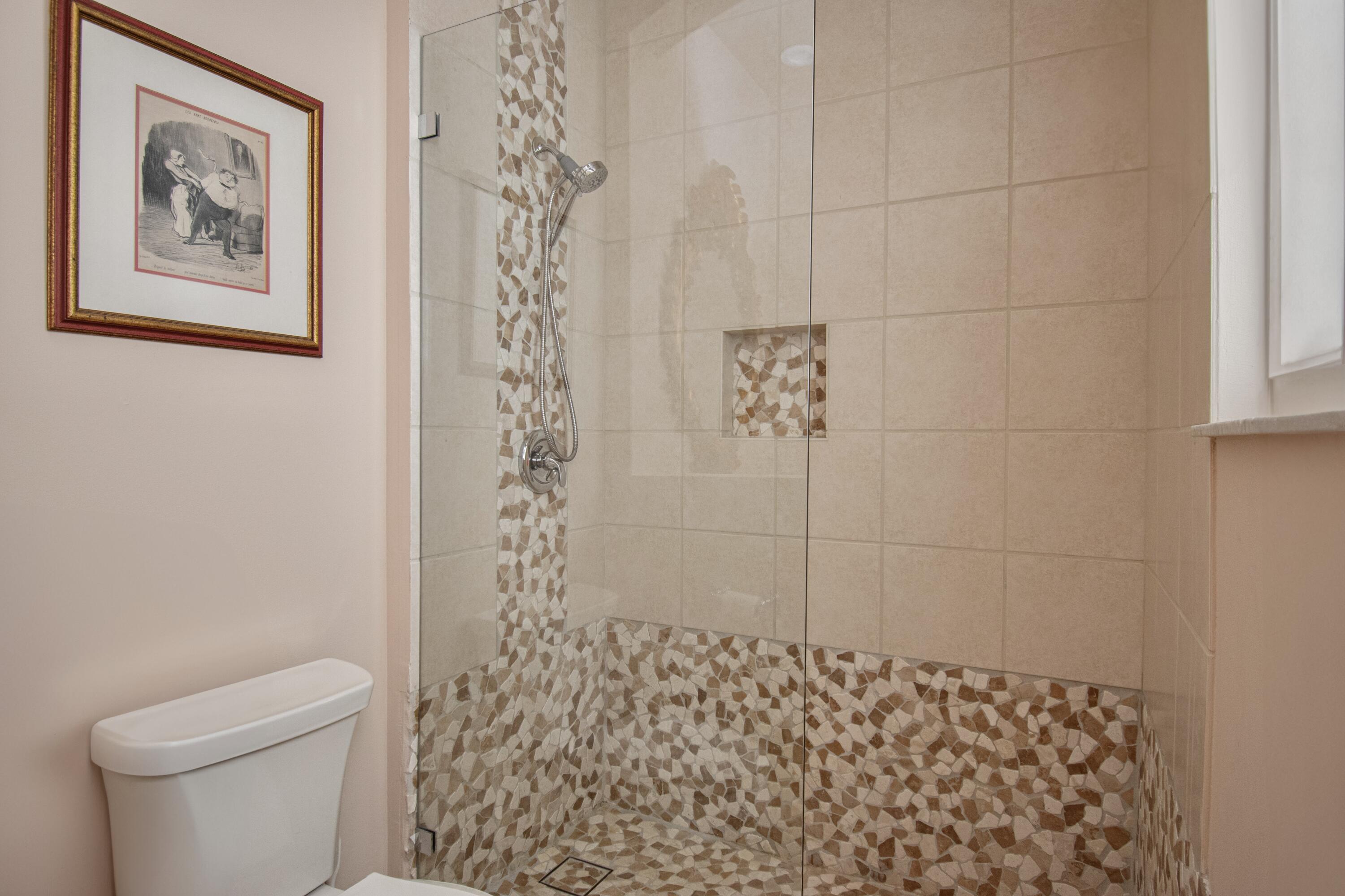 ADDISON RESERVE PAR 15 - Residential Lease