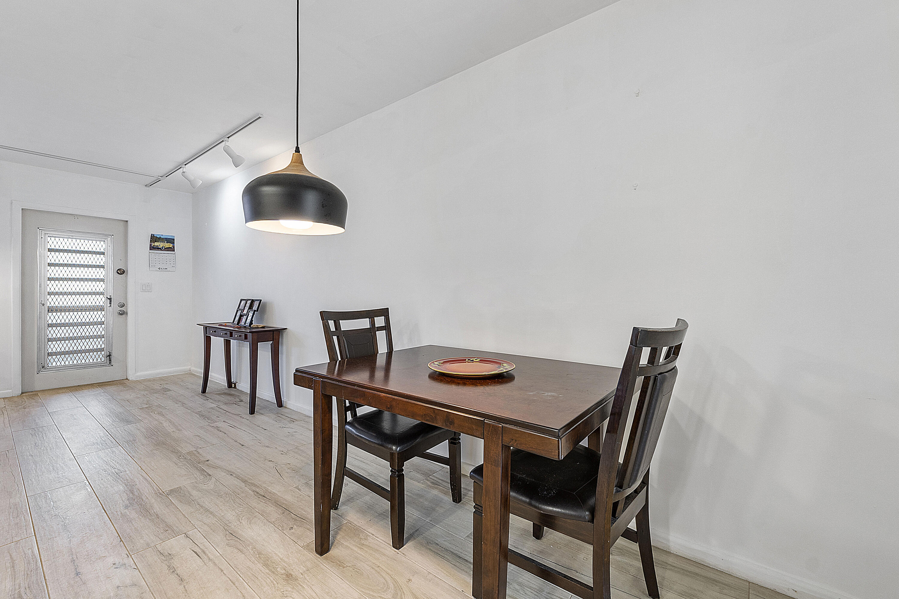 View photos, virtual tours, details... 1012 Newport G