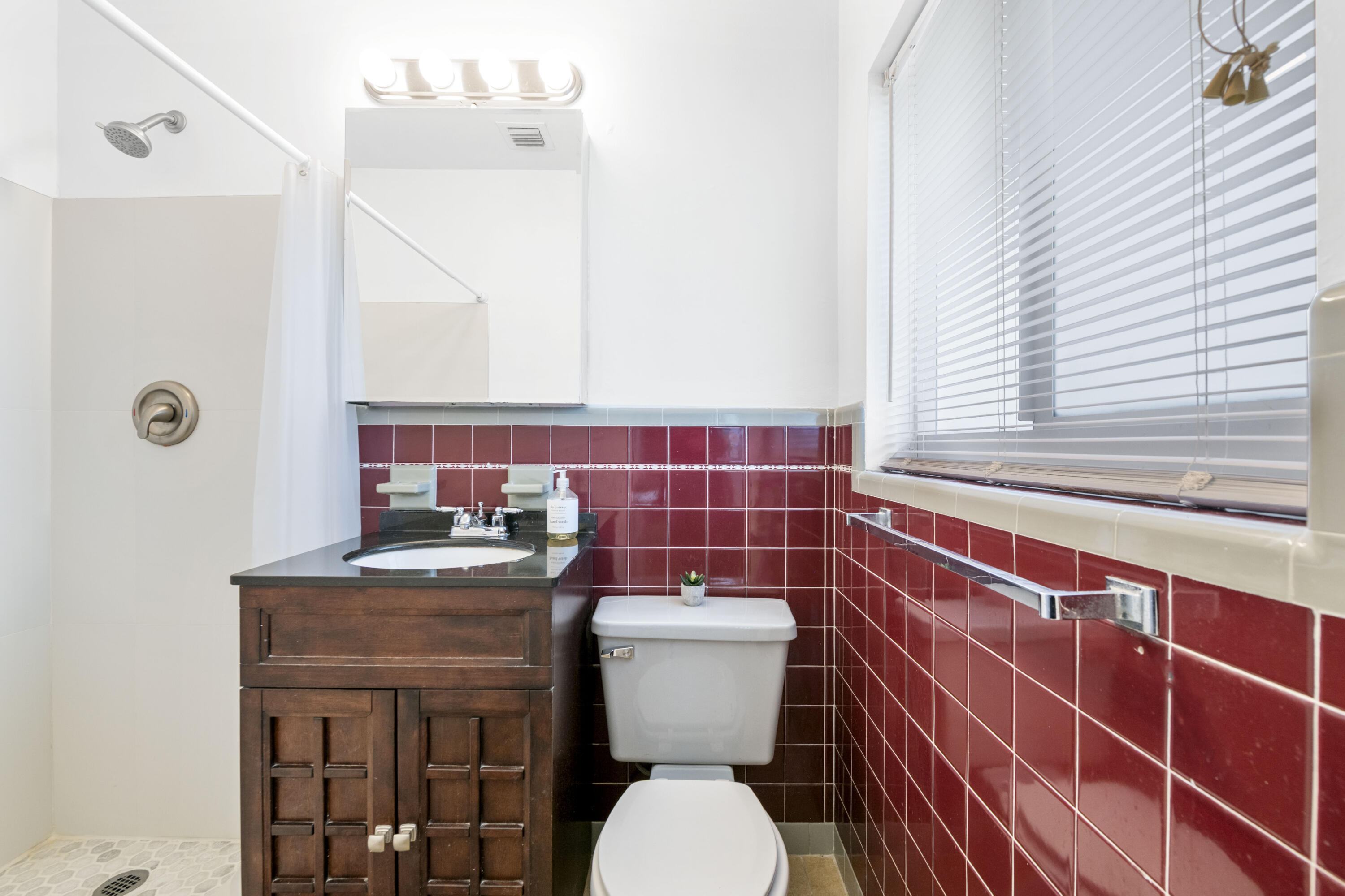 SILVER SHORES SEC OF LAUDERDALE - Residential Lease