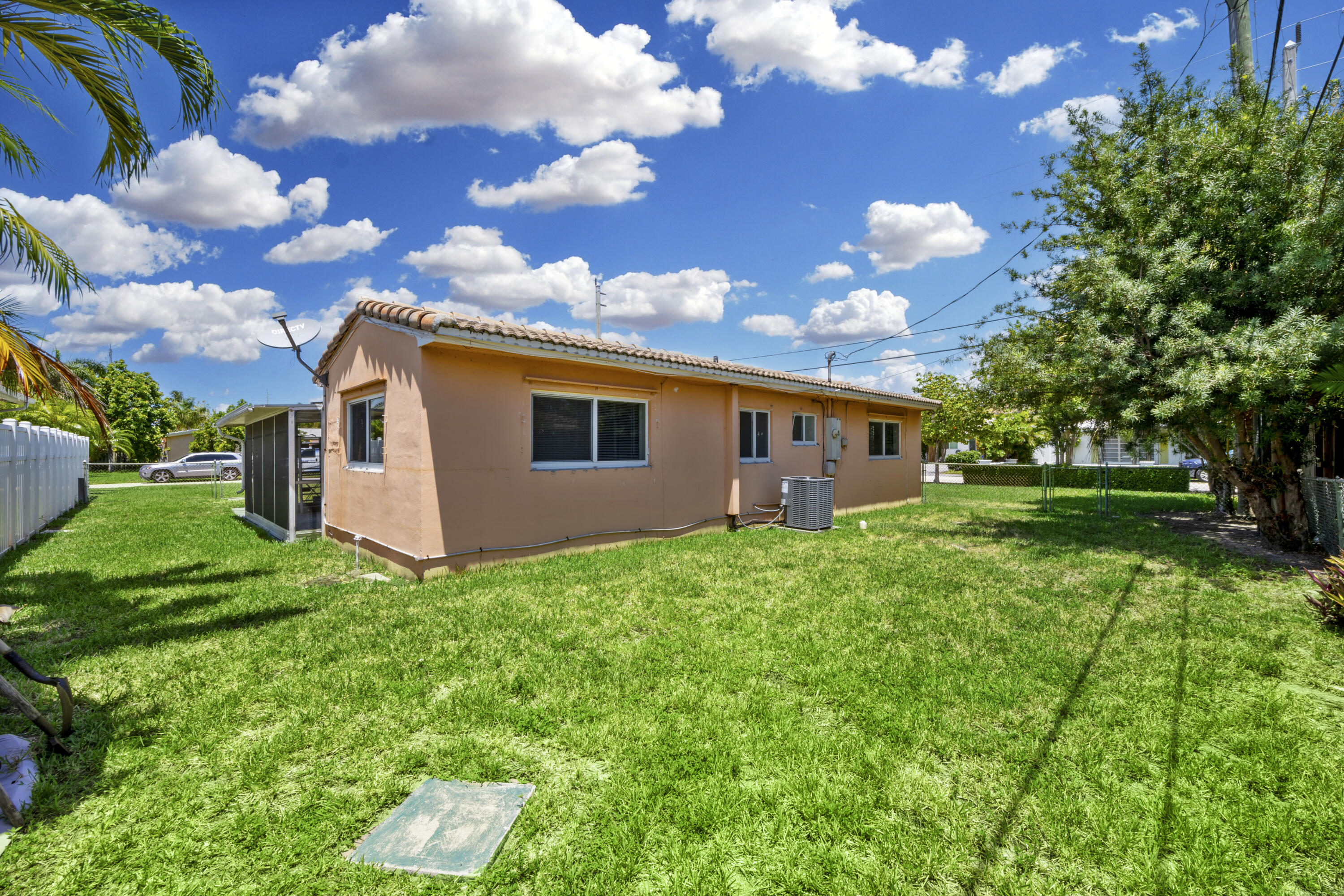 SILVER SHORES SEC OF LAUDERDALE - Residential Lease
