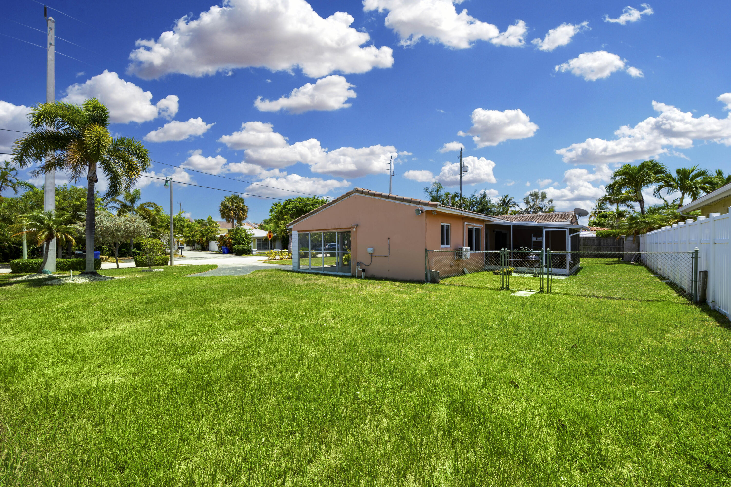 SILVER SHORES SEC OF LAUDERDALE - Residential Lease