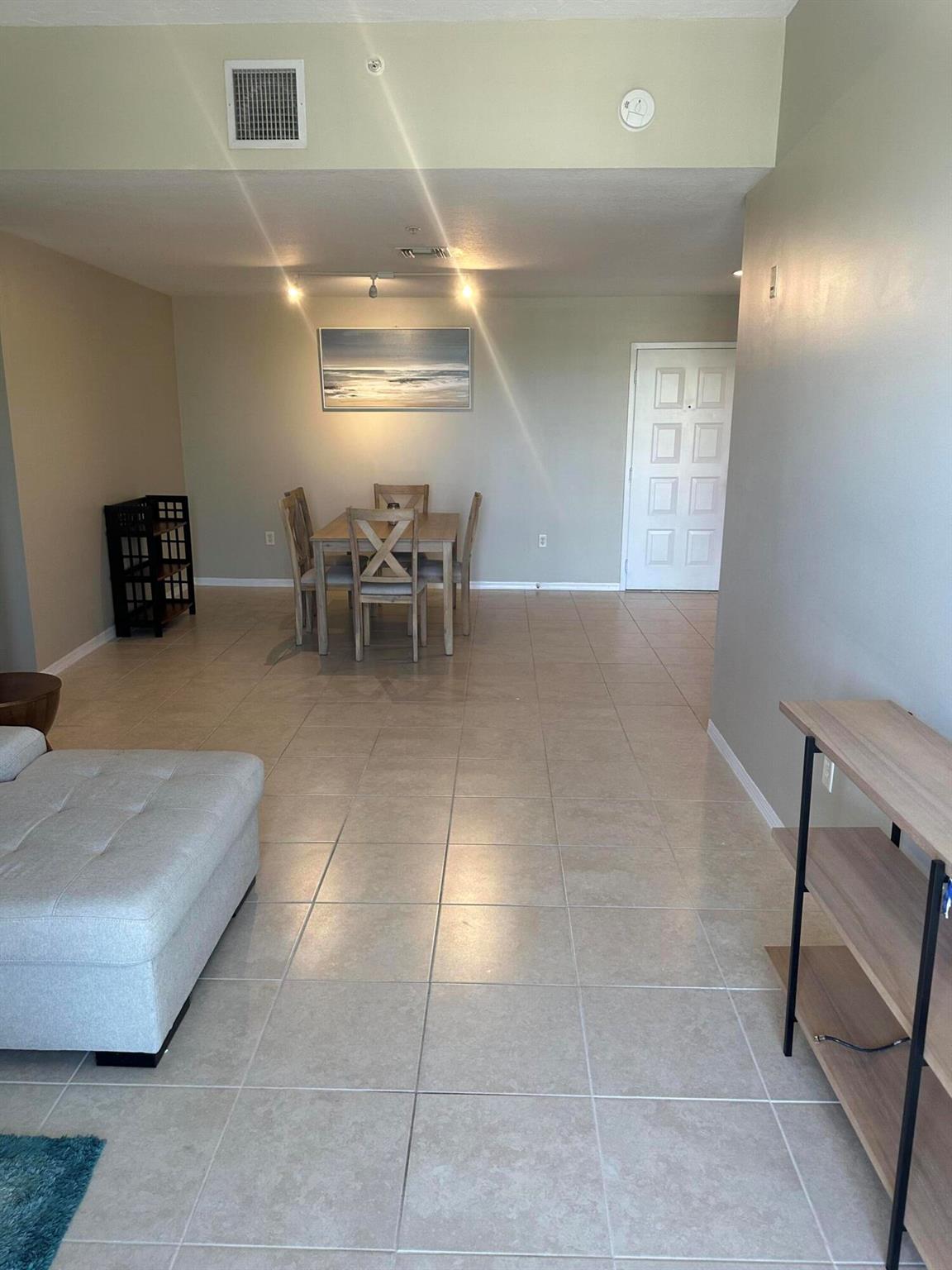 VILLAGE AT ABACOA CONDO - Residential Lease