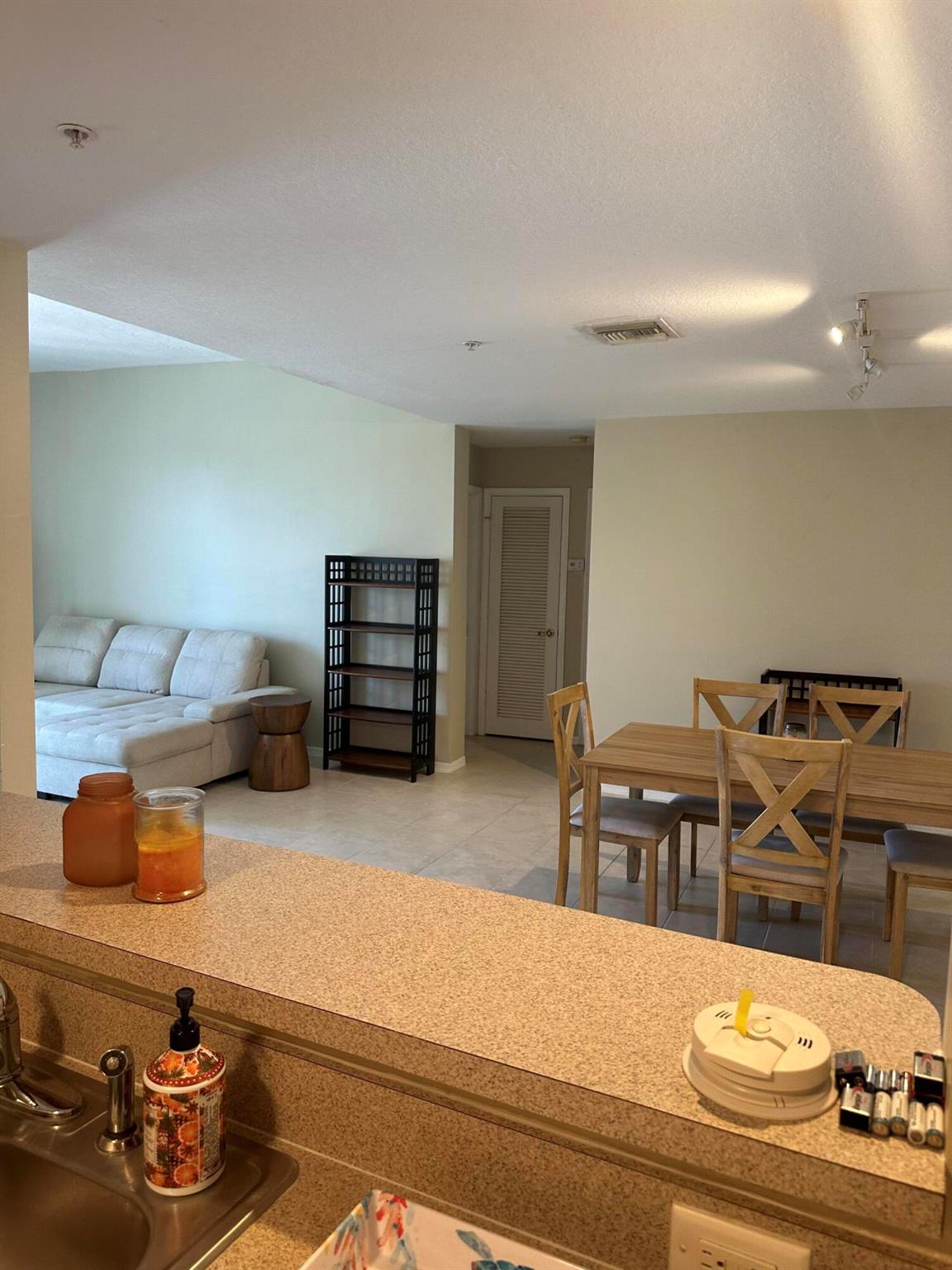 VILLAGE AT ABACOA CONDO - Residential Lease