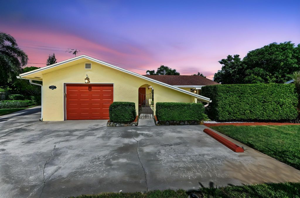 Photo of 2809 Donald Road, Lake Worth, FL 33461 (MLS # R11134759)