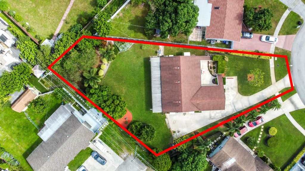 Photo of 2809 Donald Road, Lake Worth, FL 33461 (MLS # R11134759)