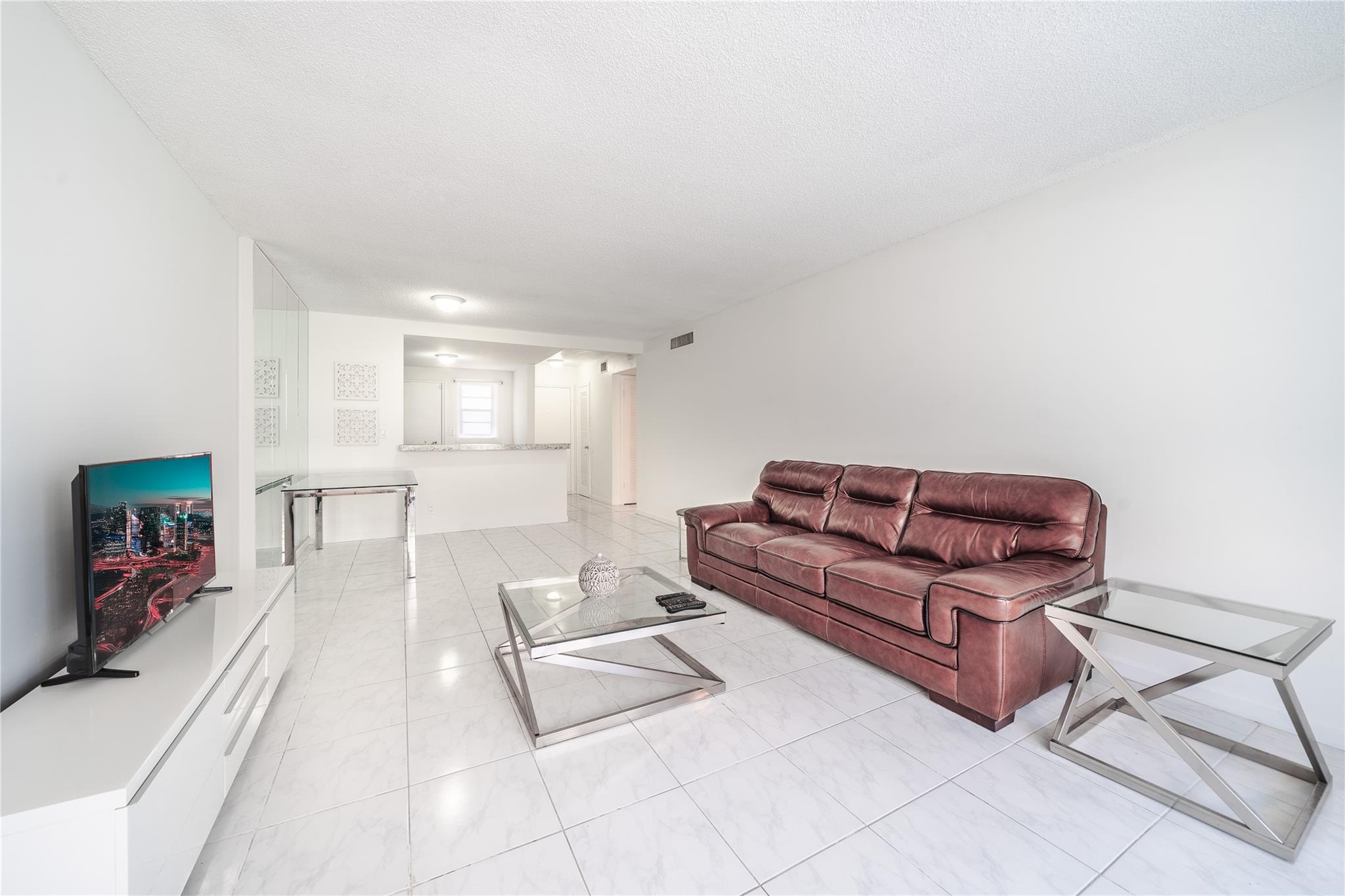 501 NE 14th Ave 103