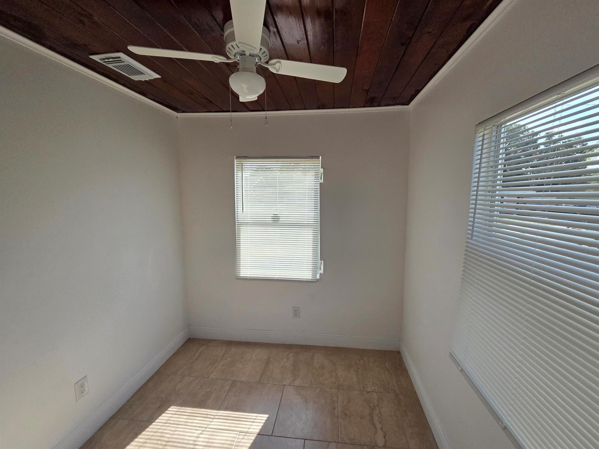 RIVIERA BEACH HEIGHTS - Residential