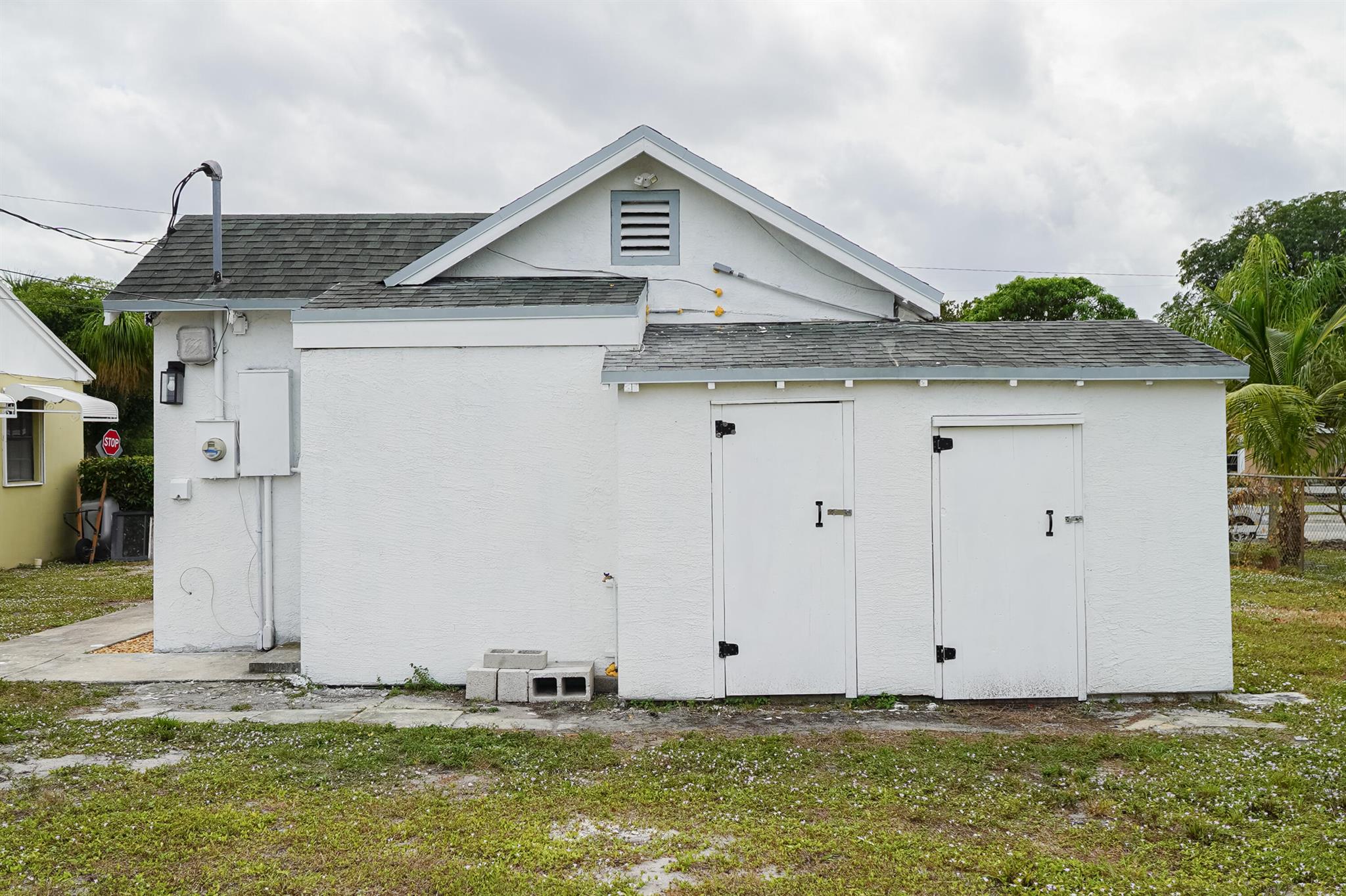 RIVIERA BEACH HEIGHTS - Residential