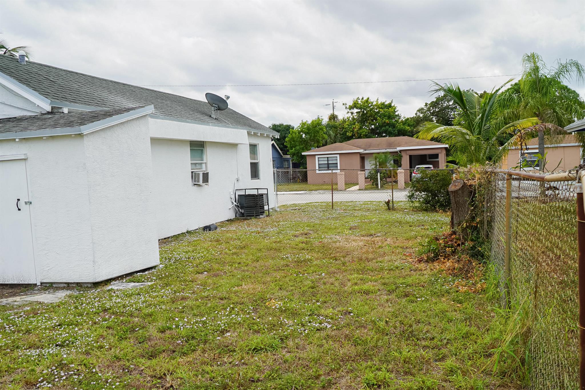 RIVIERA BEACH HEIGHTS - Residential