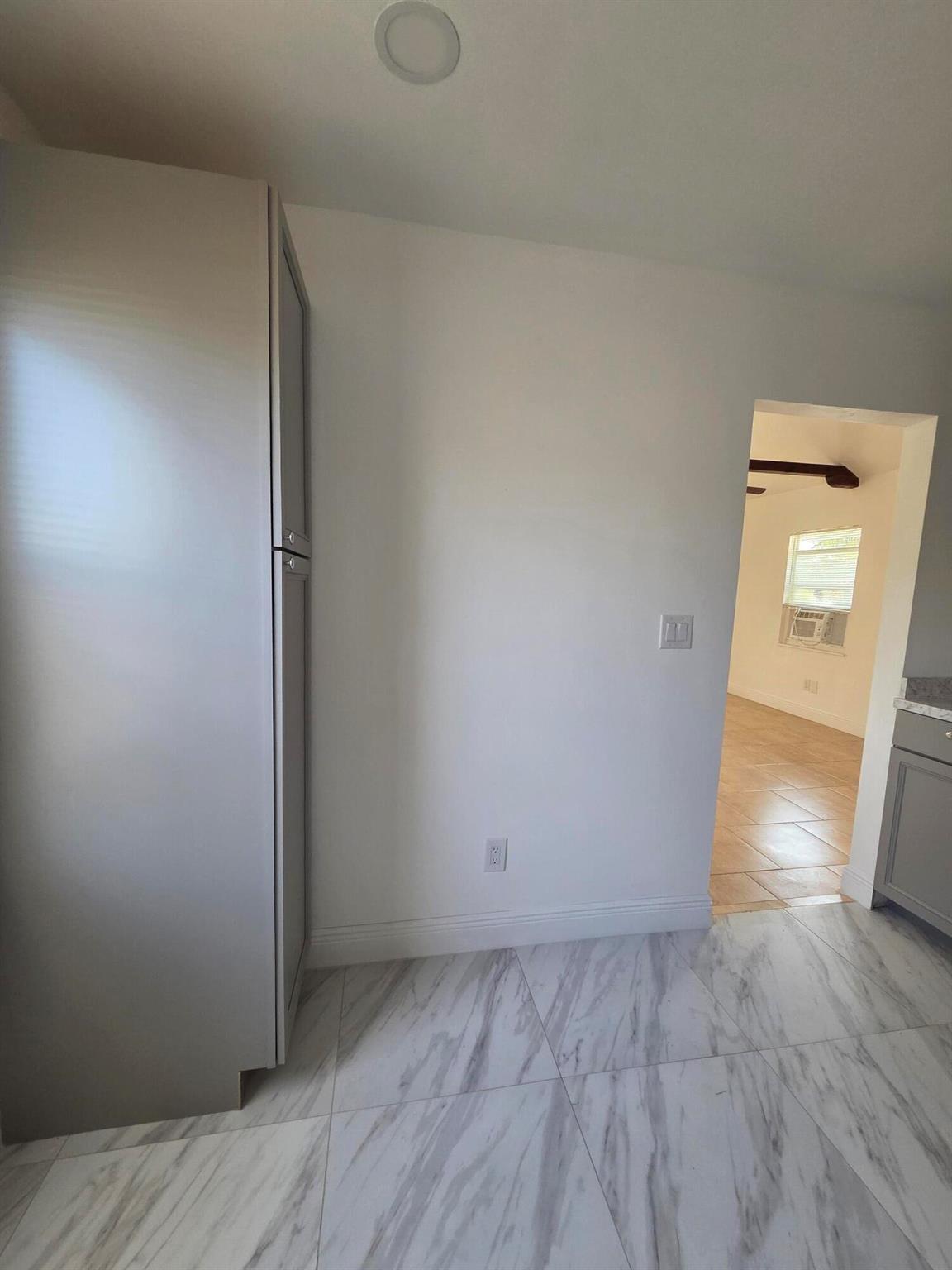 RIVIERA BEACH HEIGHTS - Residential