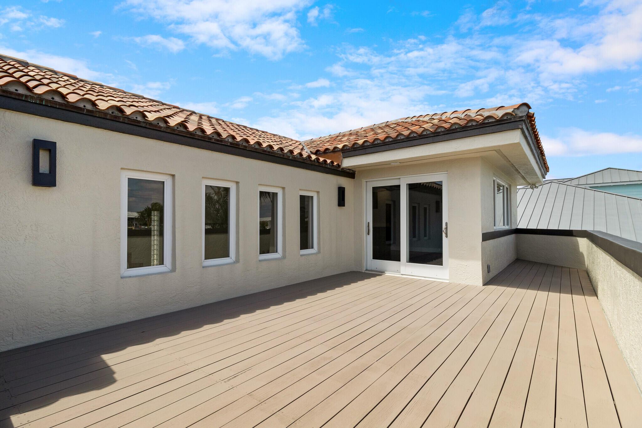 LIGHTHOUSE POINT 6TH SEC - Residential