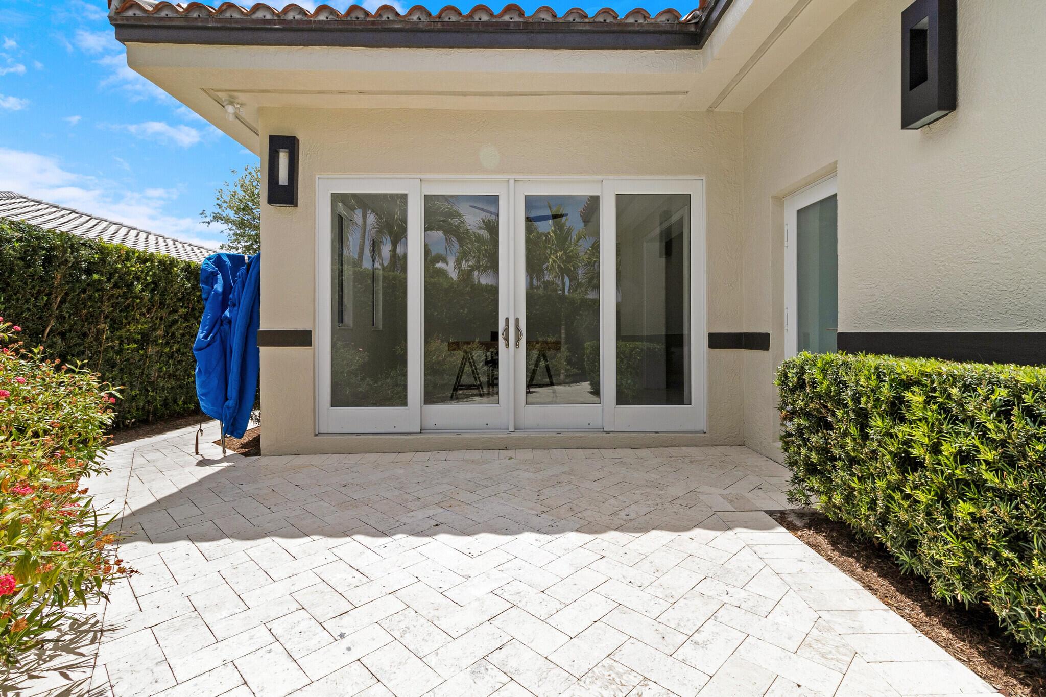 LIGHTHOUSE POINT 6TH SEC - Residential