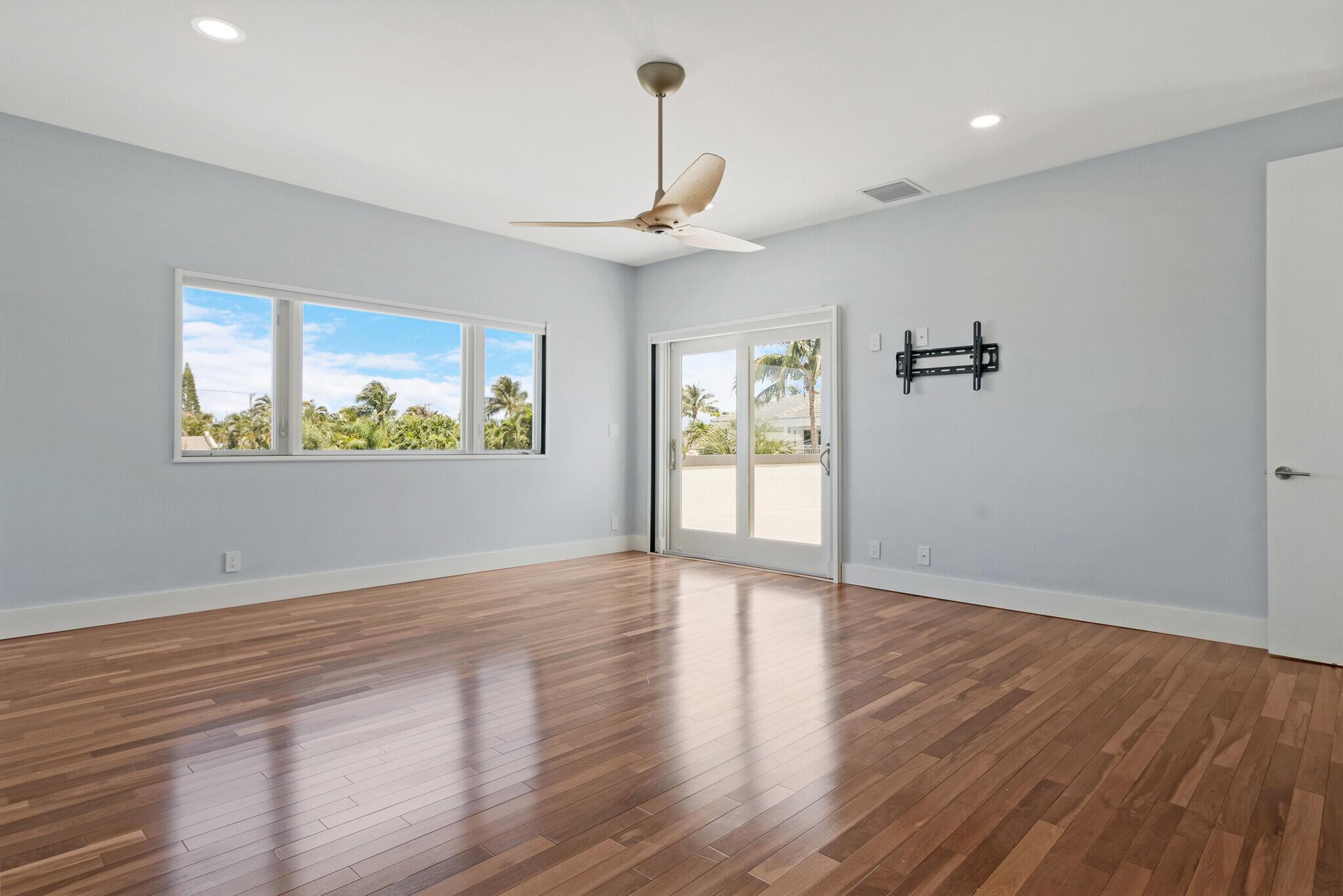 LIGHTHOUSE POINT 6TH SEC - Residential