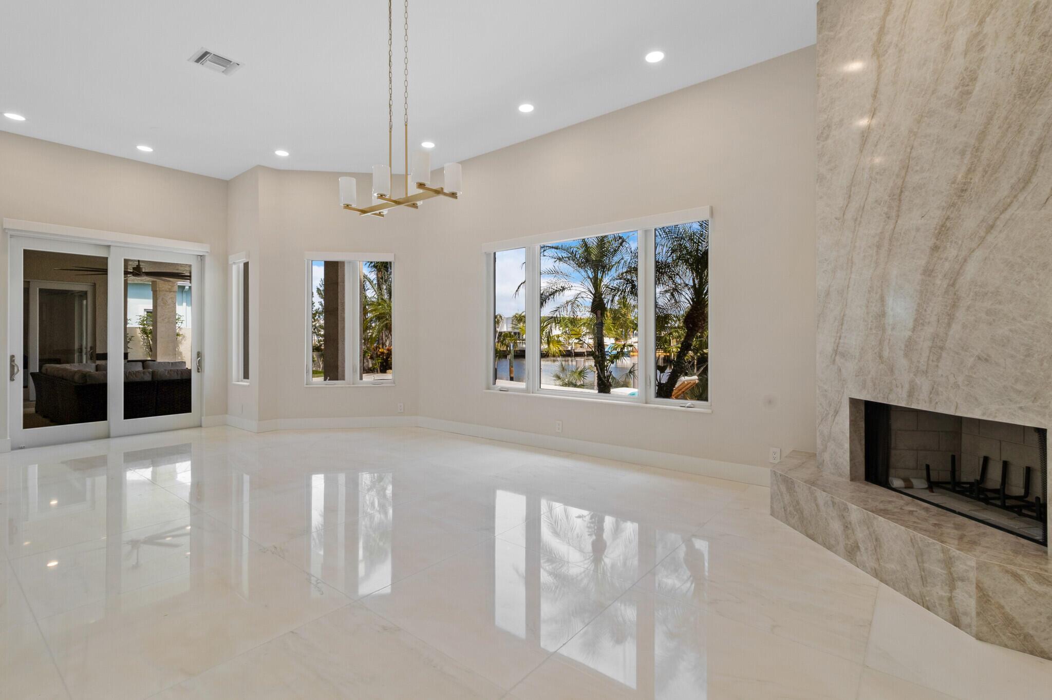 LIGHTHOUSE POINT 6TH SEC - Residential