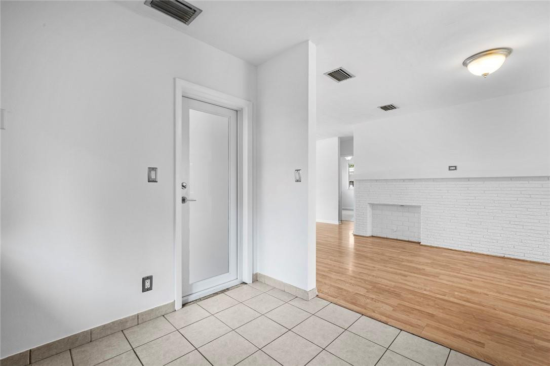 North Andrews Gardens Fir - Residential