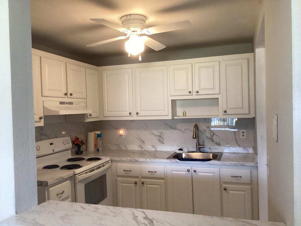 Photo of 578 Brittany M Lane, Delray Beach, FL 33446 (MLS # R11117532)