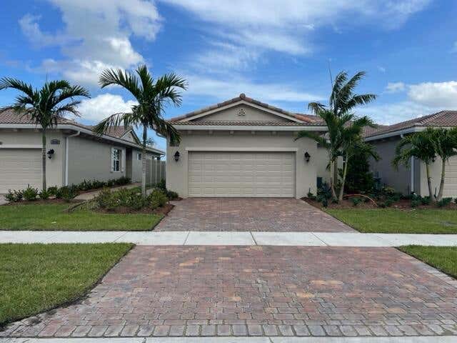 Photo of 26179 SW Viterbo Way Way, Port Saint Lucie, FL 34986 (MLS # R10797344)