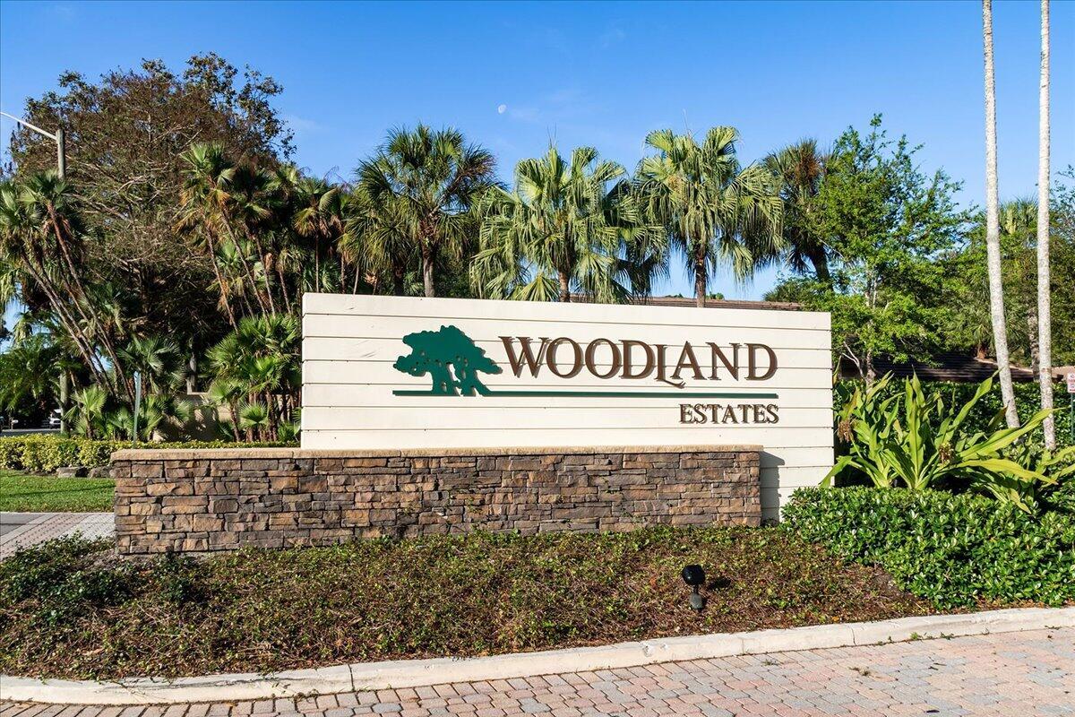 5900 Stonewood Court