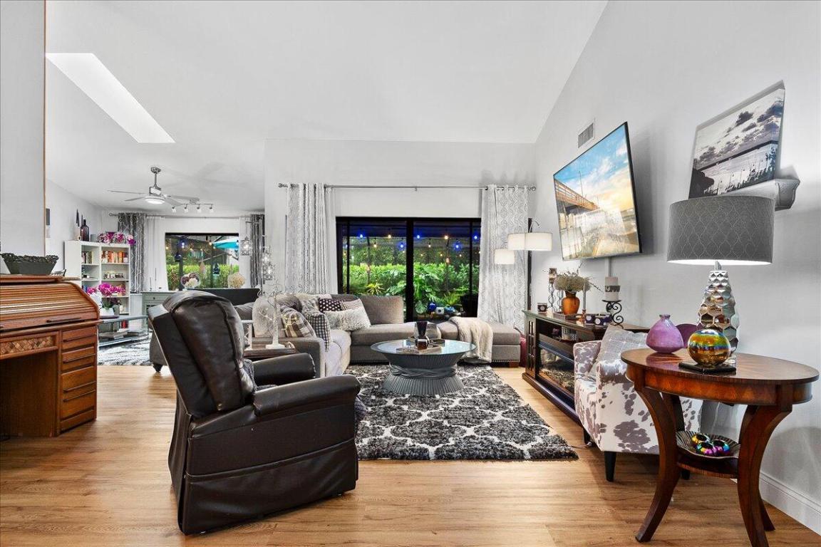 5900 Stonewood Court