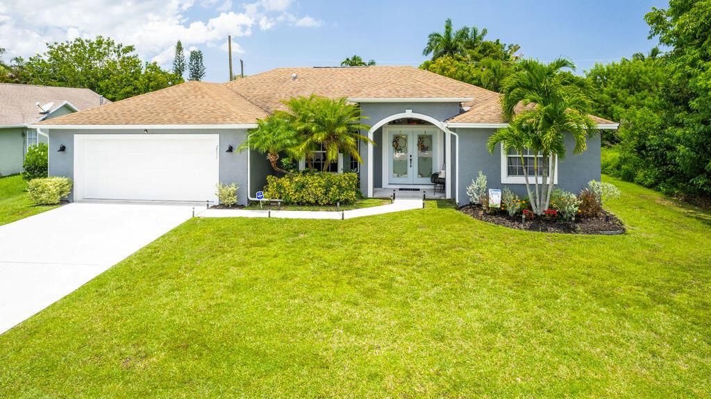 Photo of 2531 SE Jason Avenue, Port St Lucie, FL 34952 (MLS # R10900387)