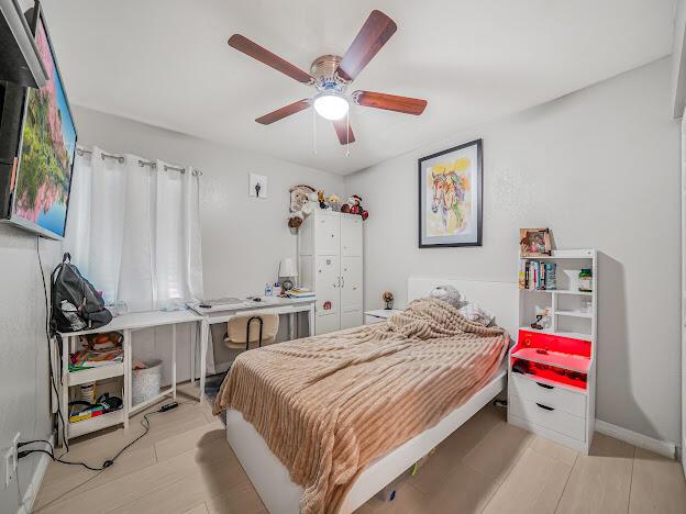 VILLAS OF WINDMILL POINT - Residential