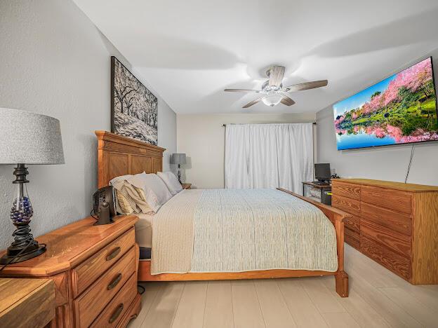 VILLAS OF WINDMILL POINT - Residential