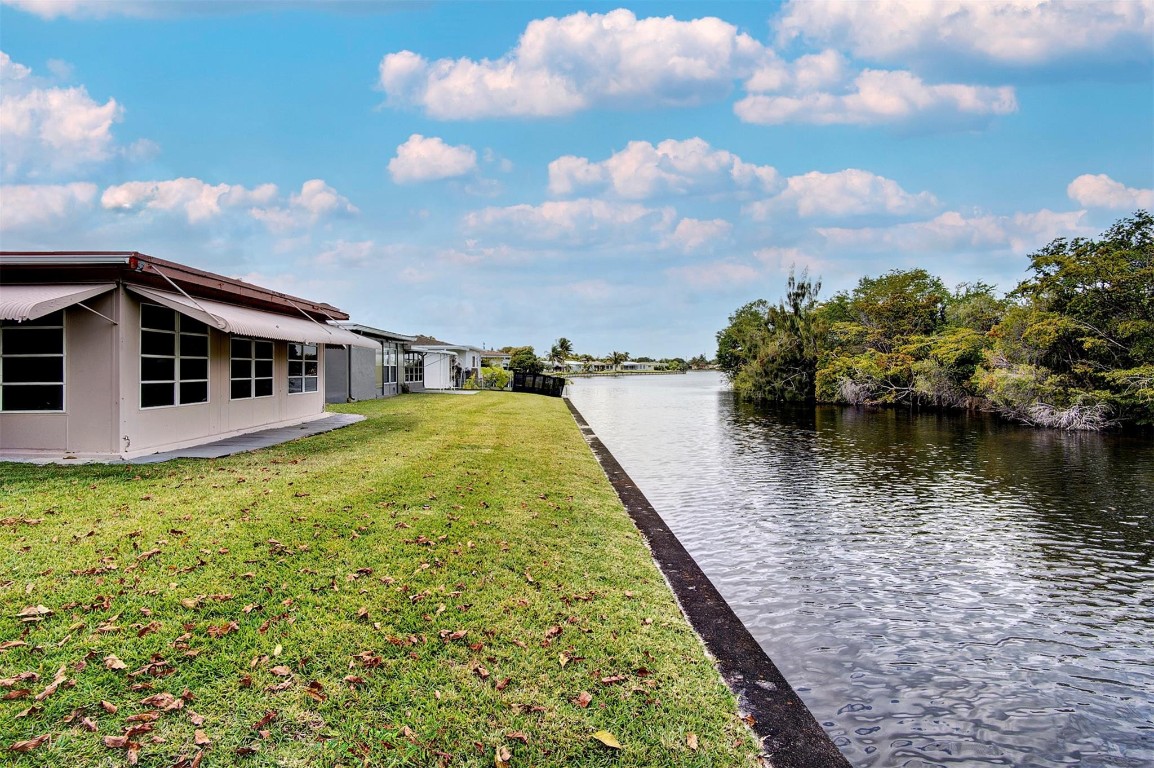 Mainlands Of Tamarac Lake - Residential