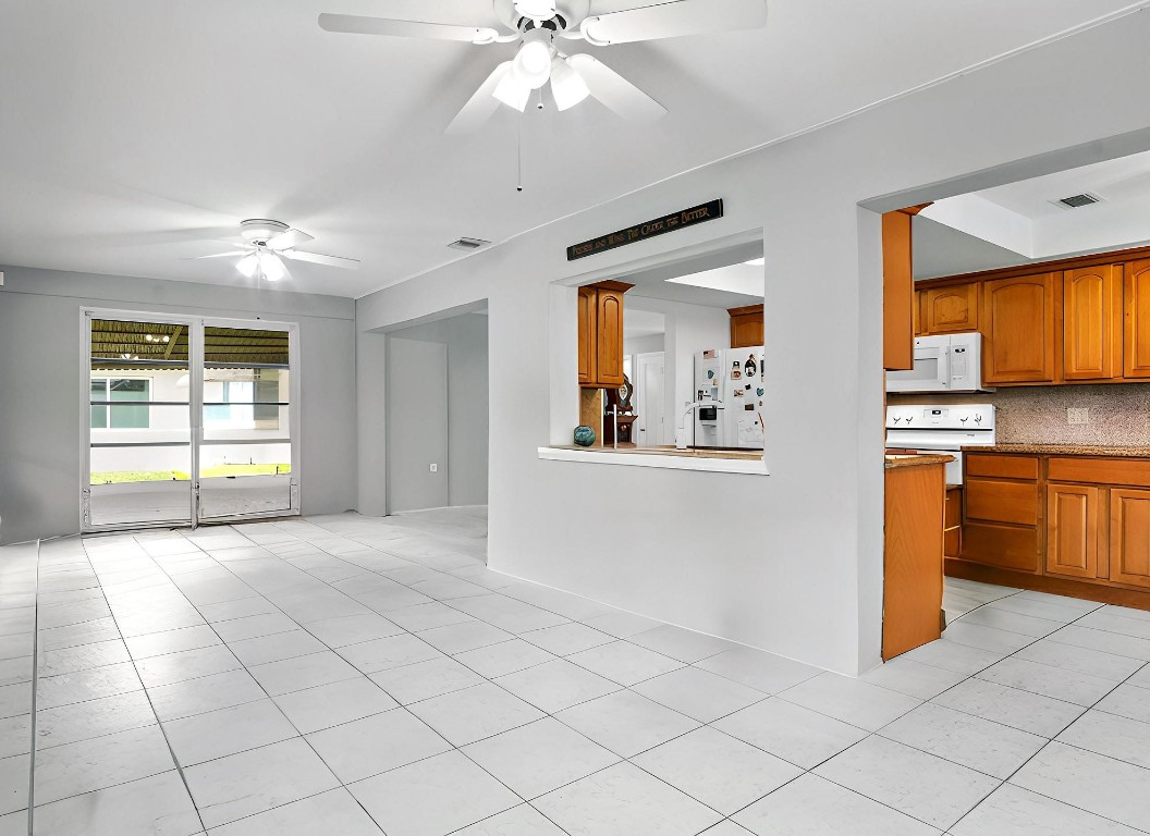 Mainlands Of Tamarac Lake - Residential