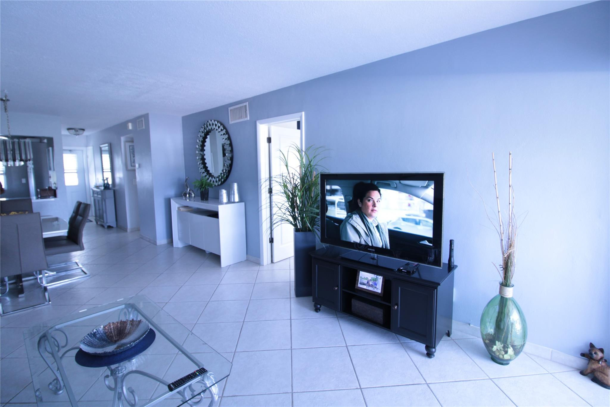 Isle Of Paradise Co-Op D - Residential Lease