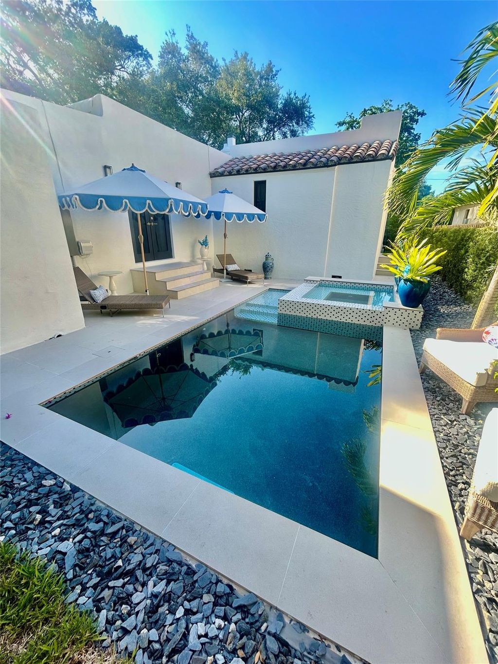 Photo of 1010 N Rio Vista Boulevard, Fort Lauderdale, FL 33301 (MLS # F10472177)