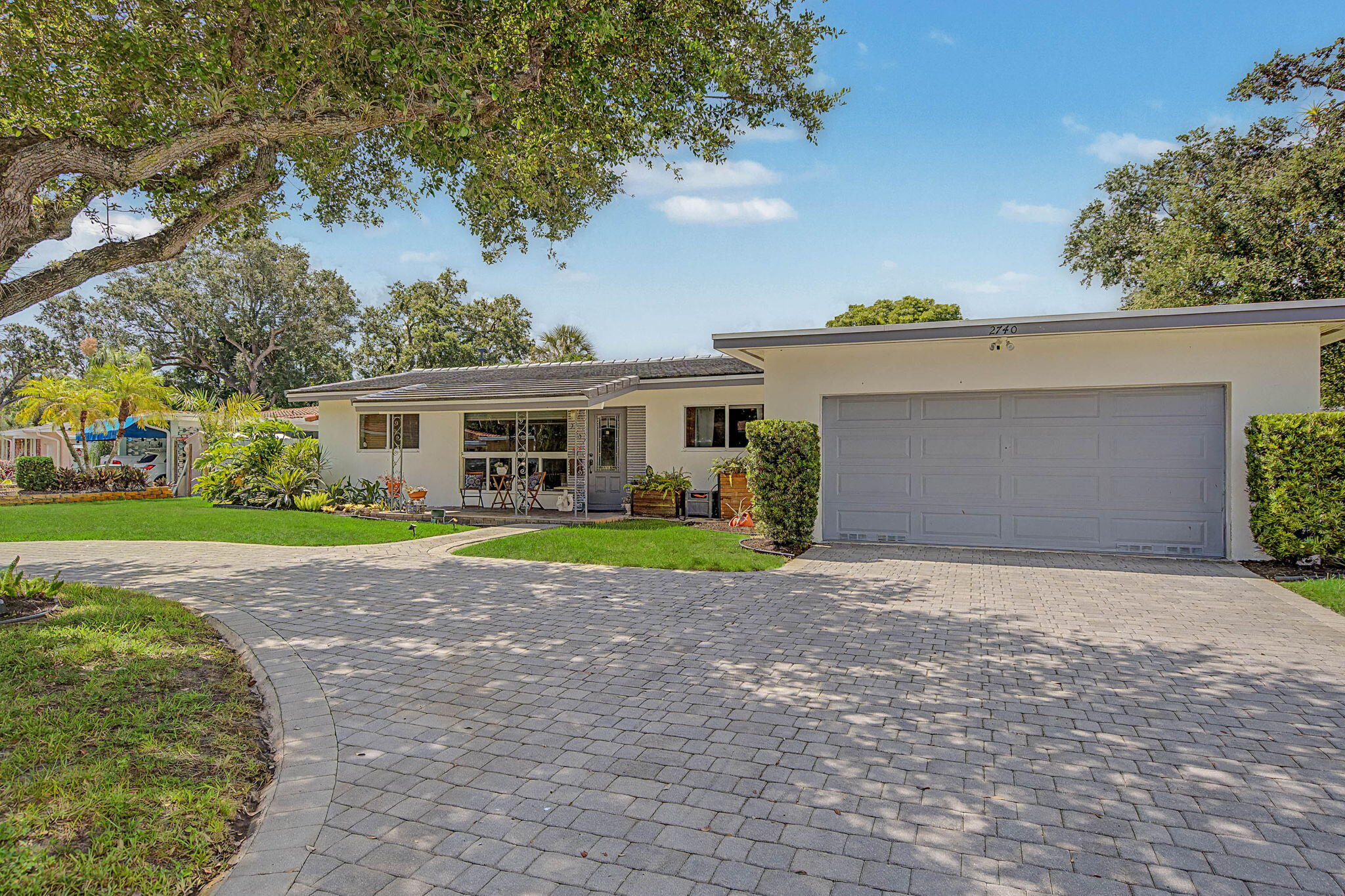 2740 SW 16th Street